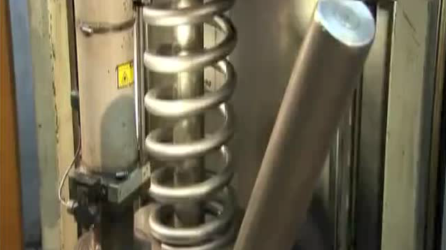 【視頻】房屋抗震原來也可以用彈簧，熱卷彈簧生產(chǎn)全過程及詳解！